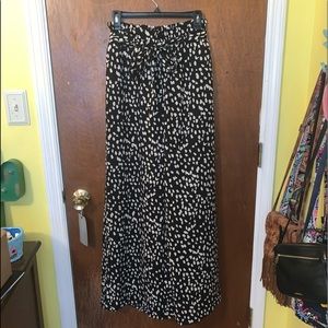 Women’s Brand Entro Boutique Flowy Pants